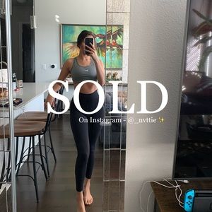 Lululemon leggings size 4